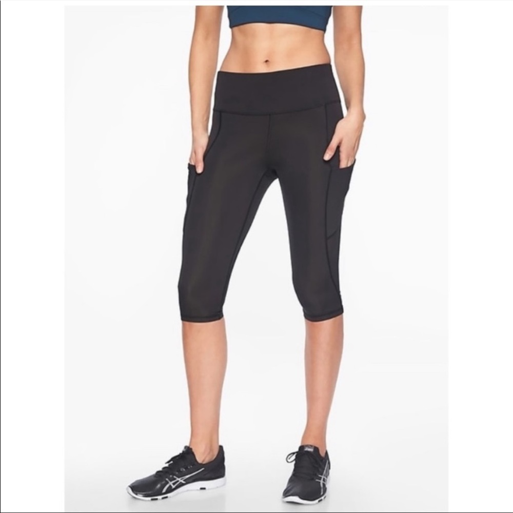Like New Athleta Up For Anything Crop Pant in Black